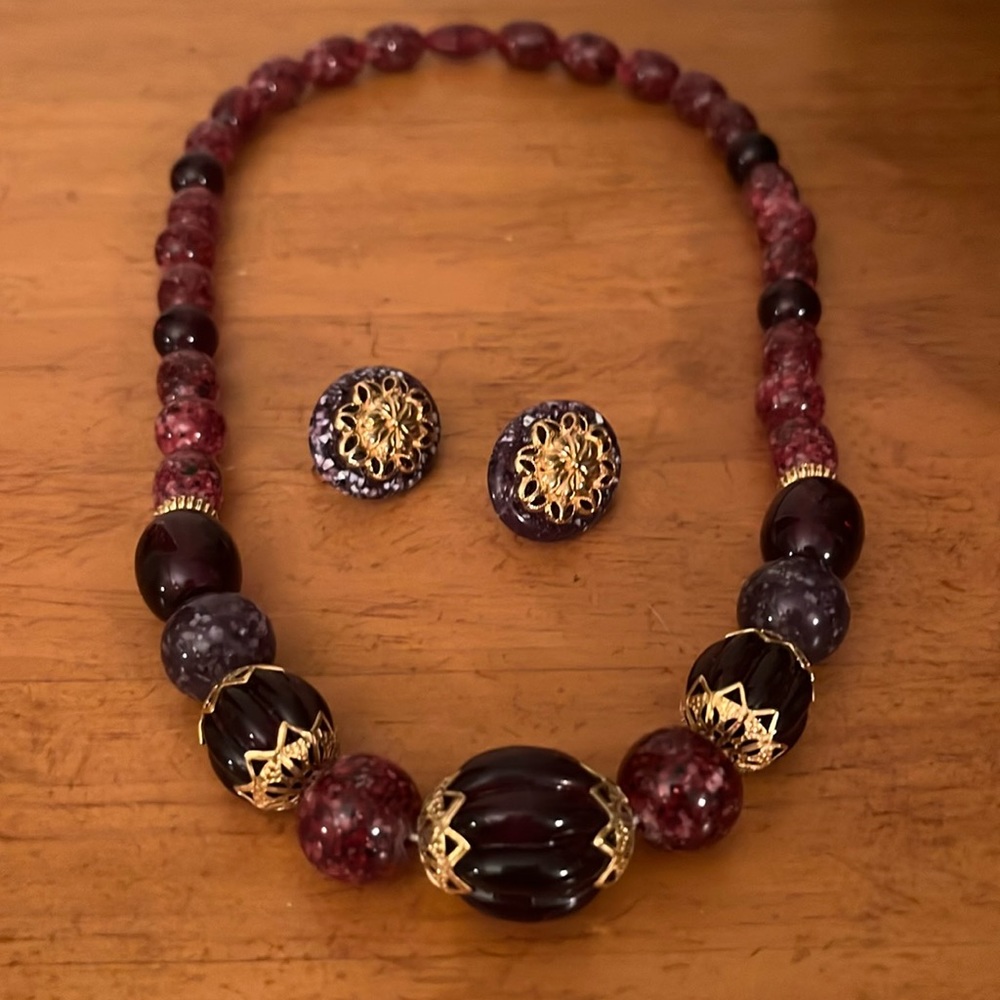 Vintage Avon necklace with matching earrings